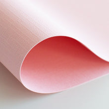 Cargar imagen en el visor de la galería, Cartulina PREMIUM Textura Tela 12"x12" Rosa bebe
